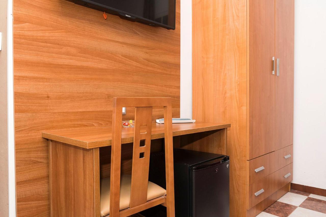 Hostal San Francisco Кадис Экстерьер фото